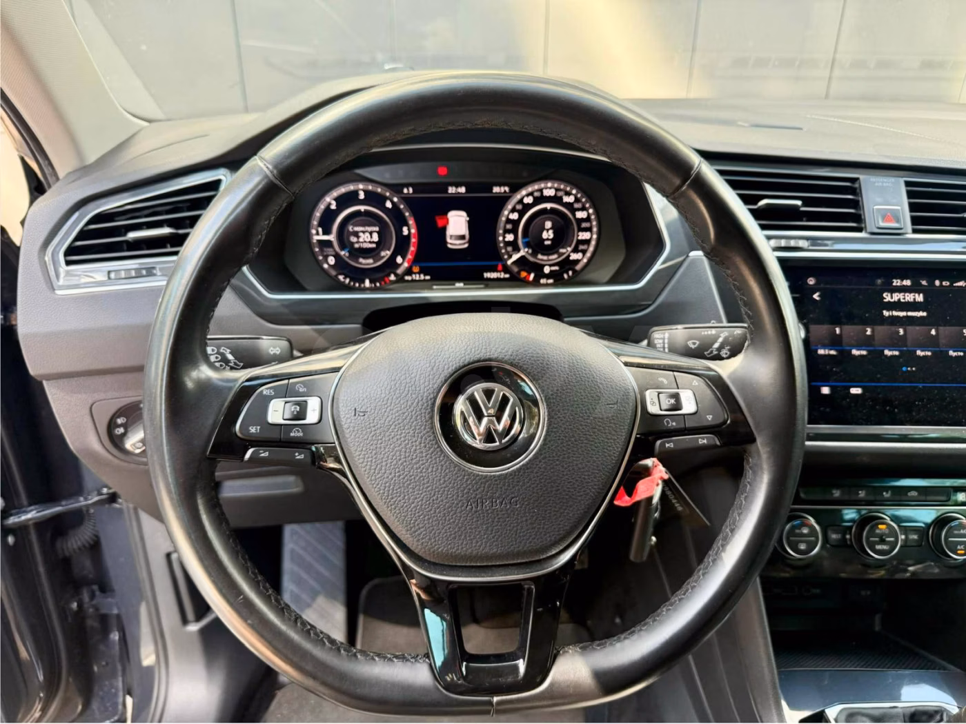 Volkswagen Tiguan фото 13
