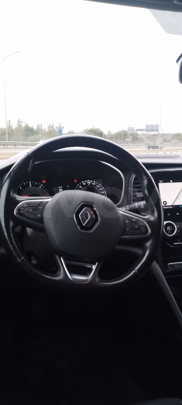 Renault Megane фото 7