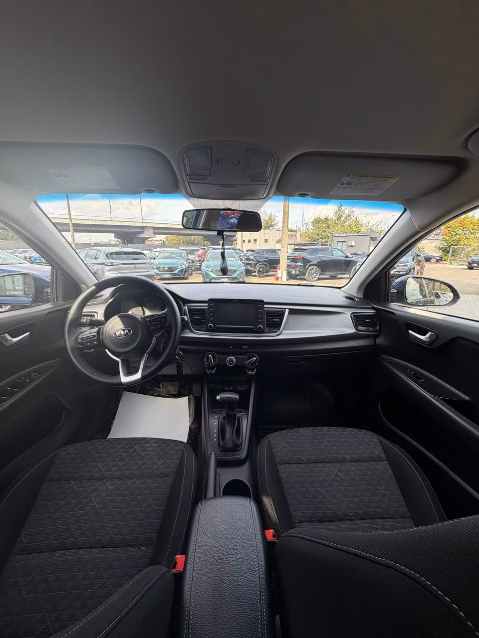 Kia Rio фото 13