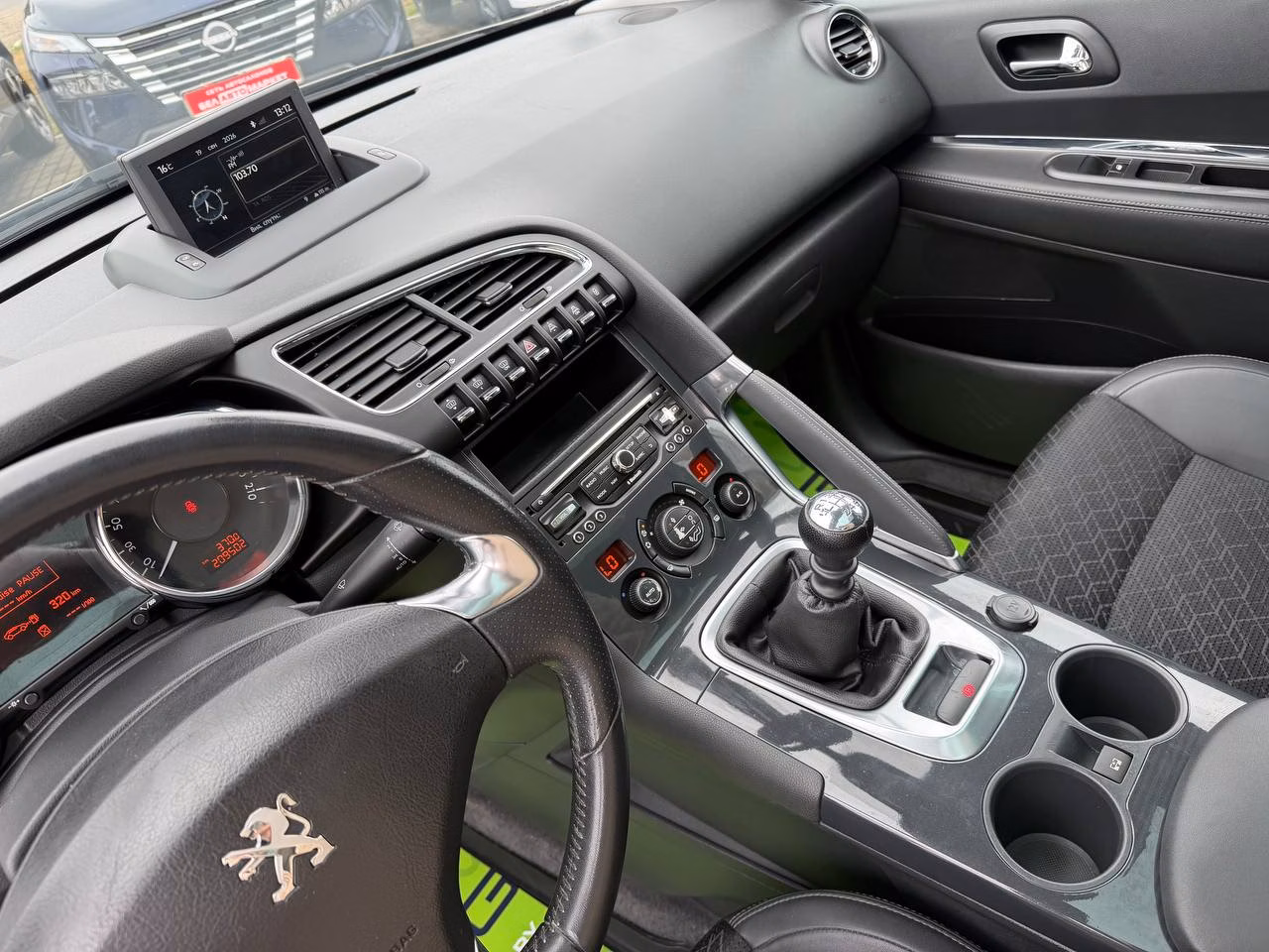 Peugeot 3008 фото 14