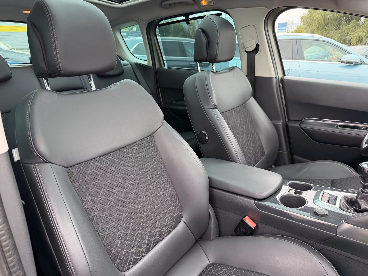 Peugeot 3008 фото 19