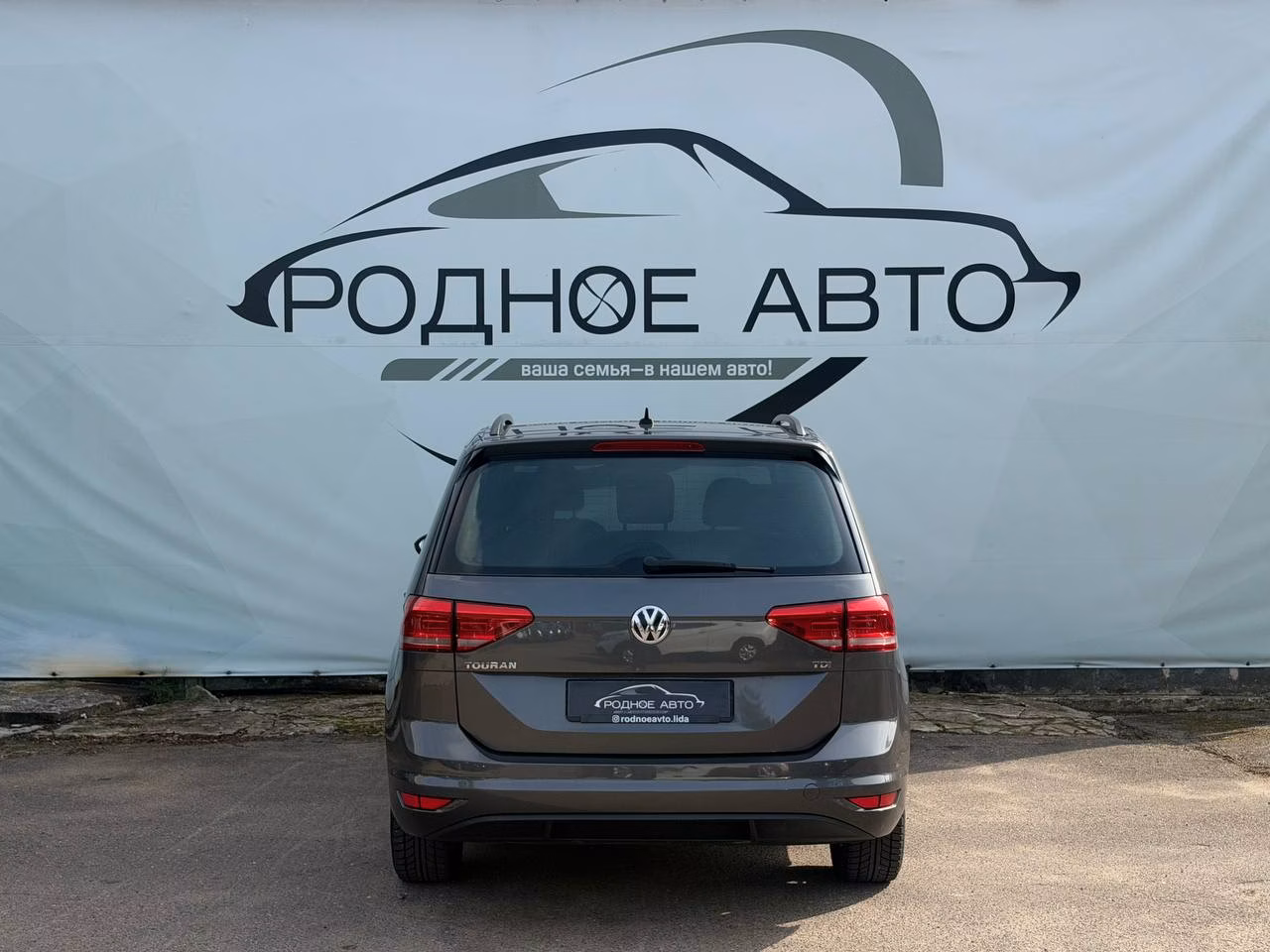 Volkswagen Touran фото 5