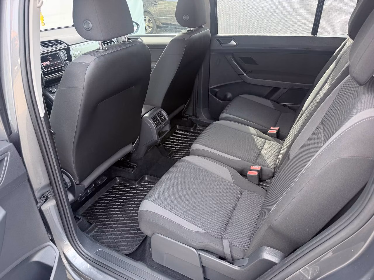 Volkswagen Touran фото 14