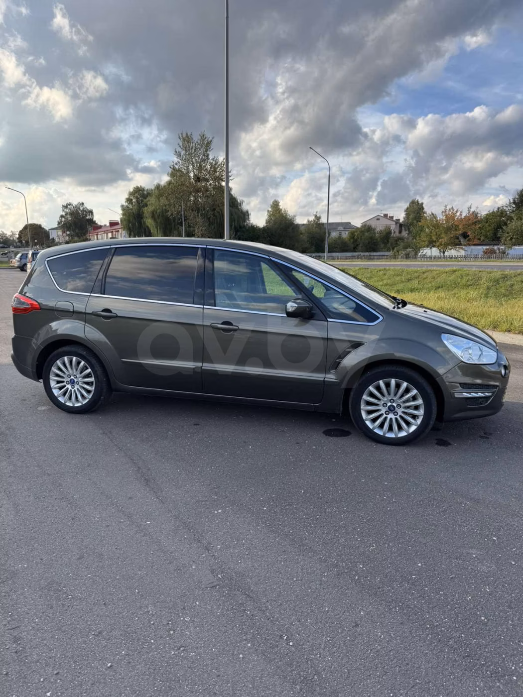 Ford S-MAX фото 2