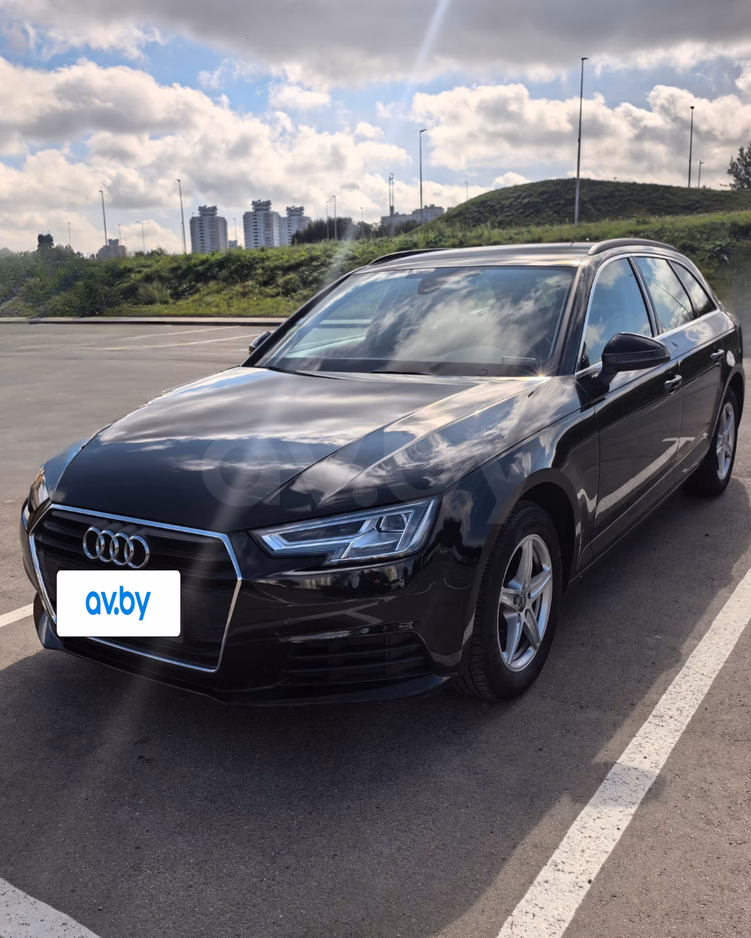 Audi A4 фото 5