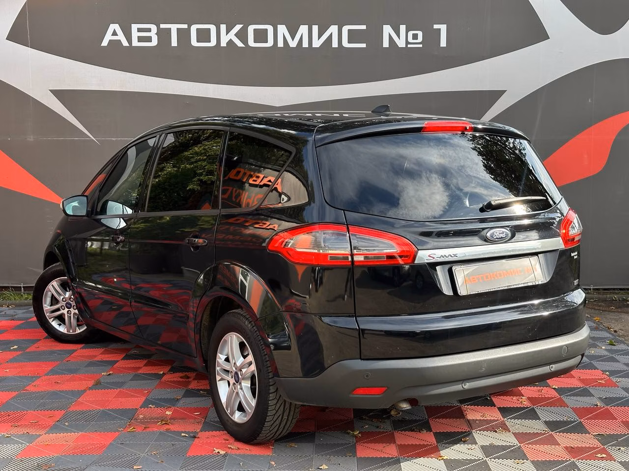 Ford S-MAX фото 3