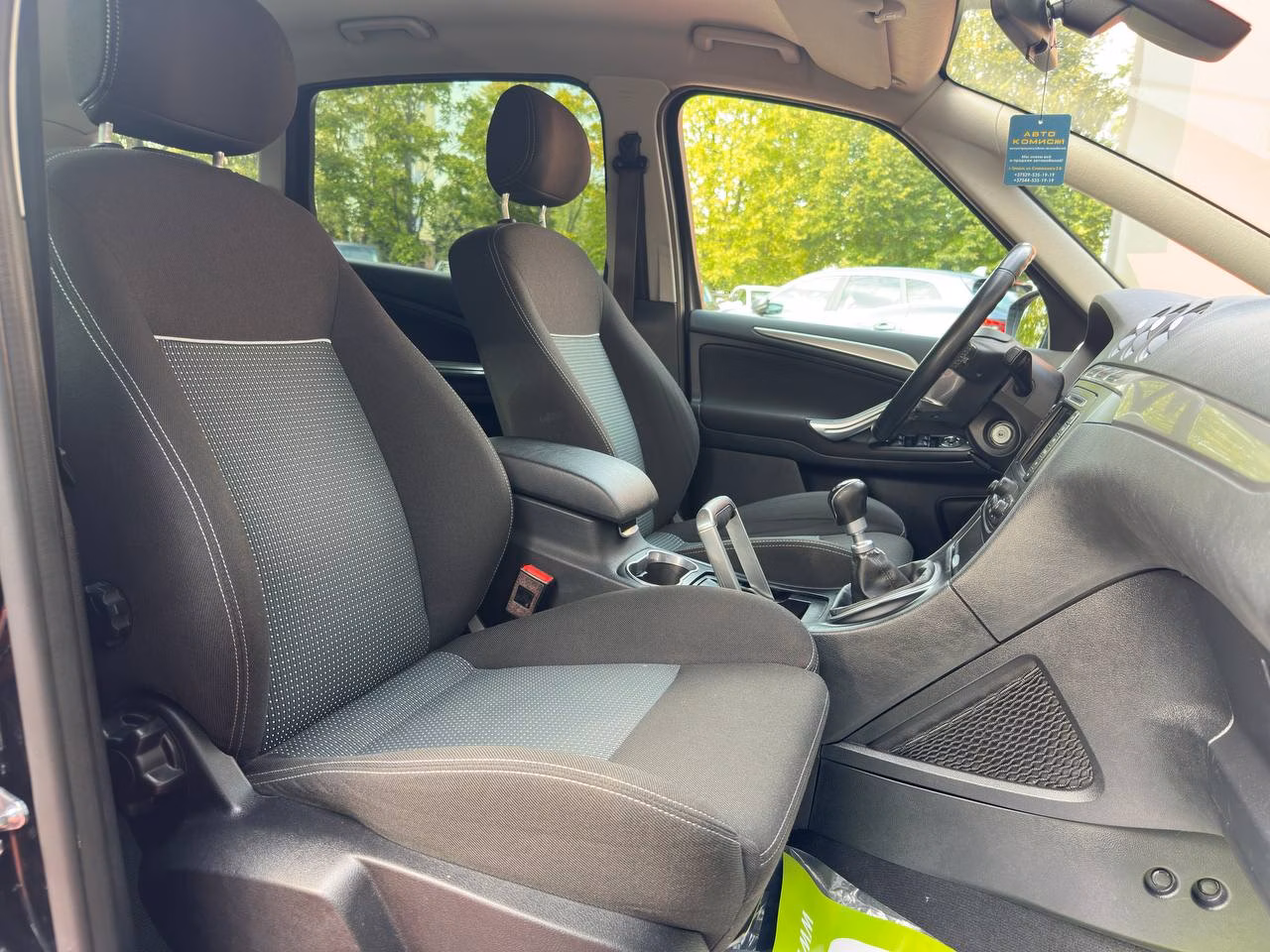 Ford S-MAX фото 11