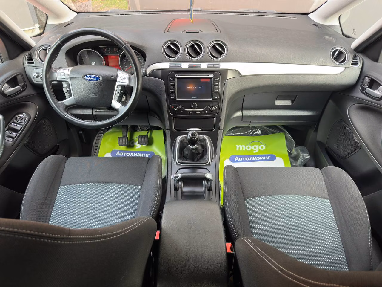 Ford S-MAX фото 12