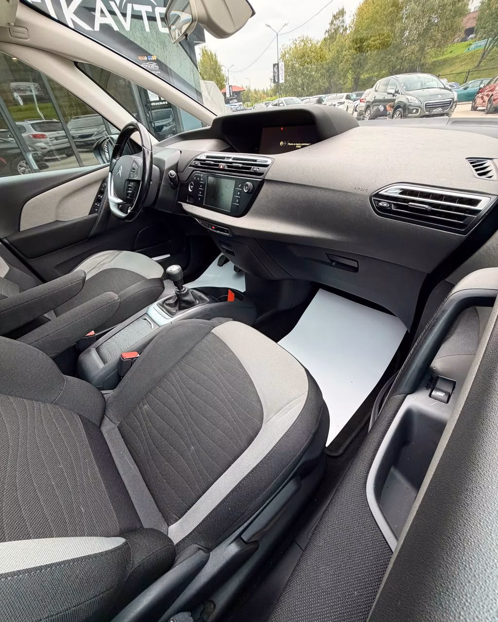 Citroen C4 Picasso фото 13