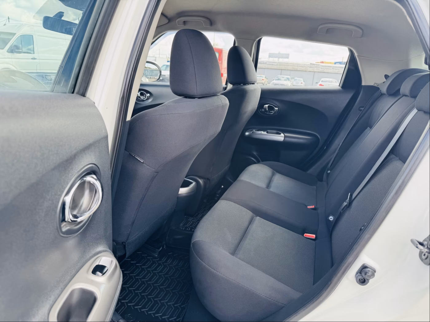 Nissan Juke фото 6