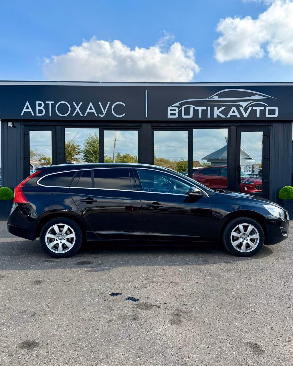 Volvo V60 фото 8