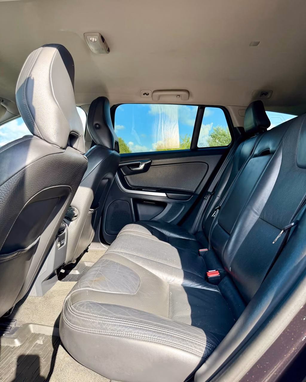 Volvo V60 фото 11