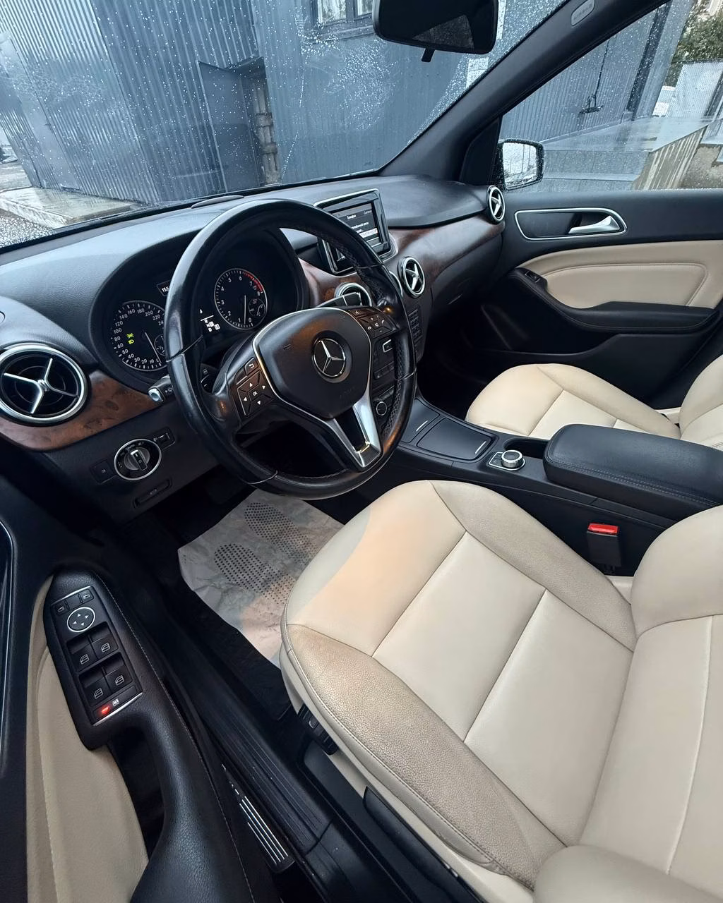 Mercedes-Benz B-Класс фото 9