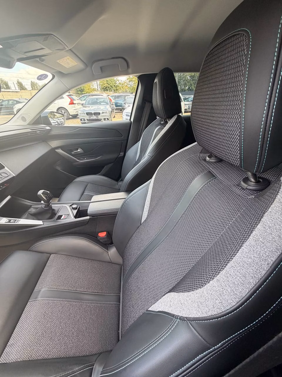 Peugeot 308 фото 9