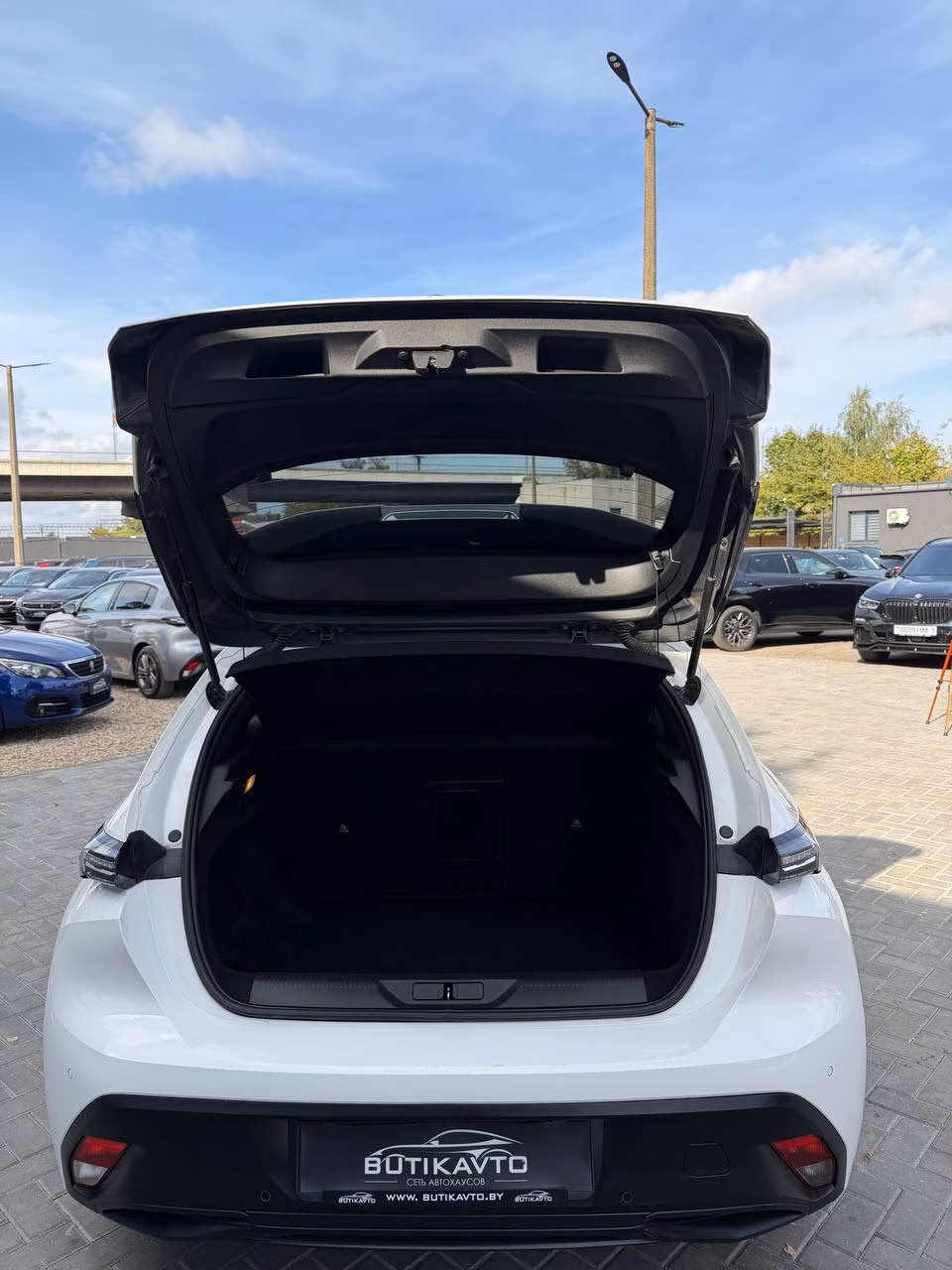Peugeot 308 фото 14