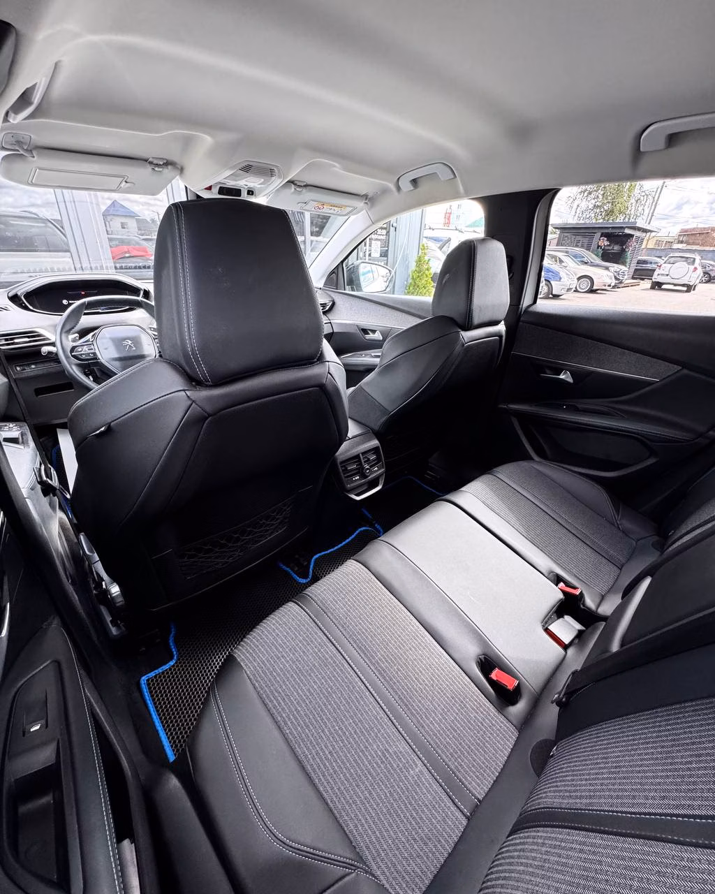 Peugeot 3008 фото 11
