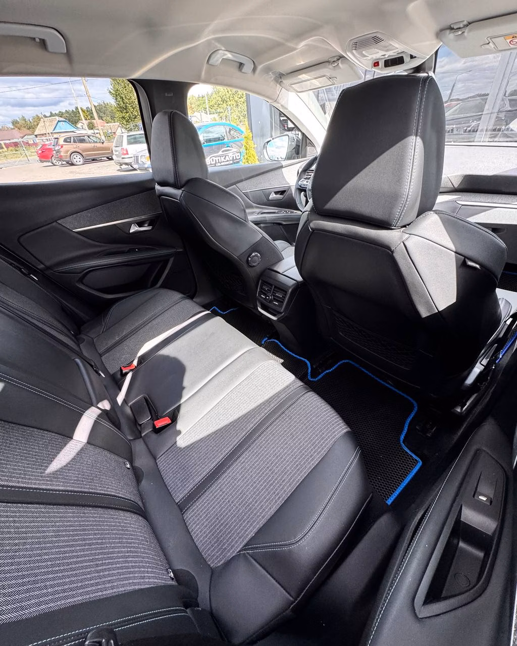 Peugeot 3008 фото 13