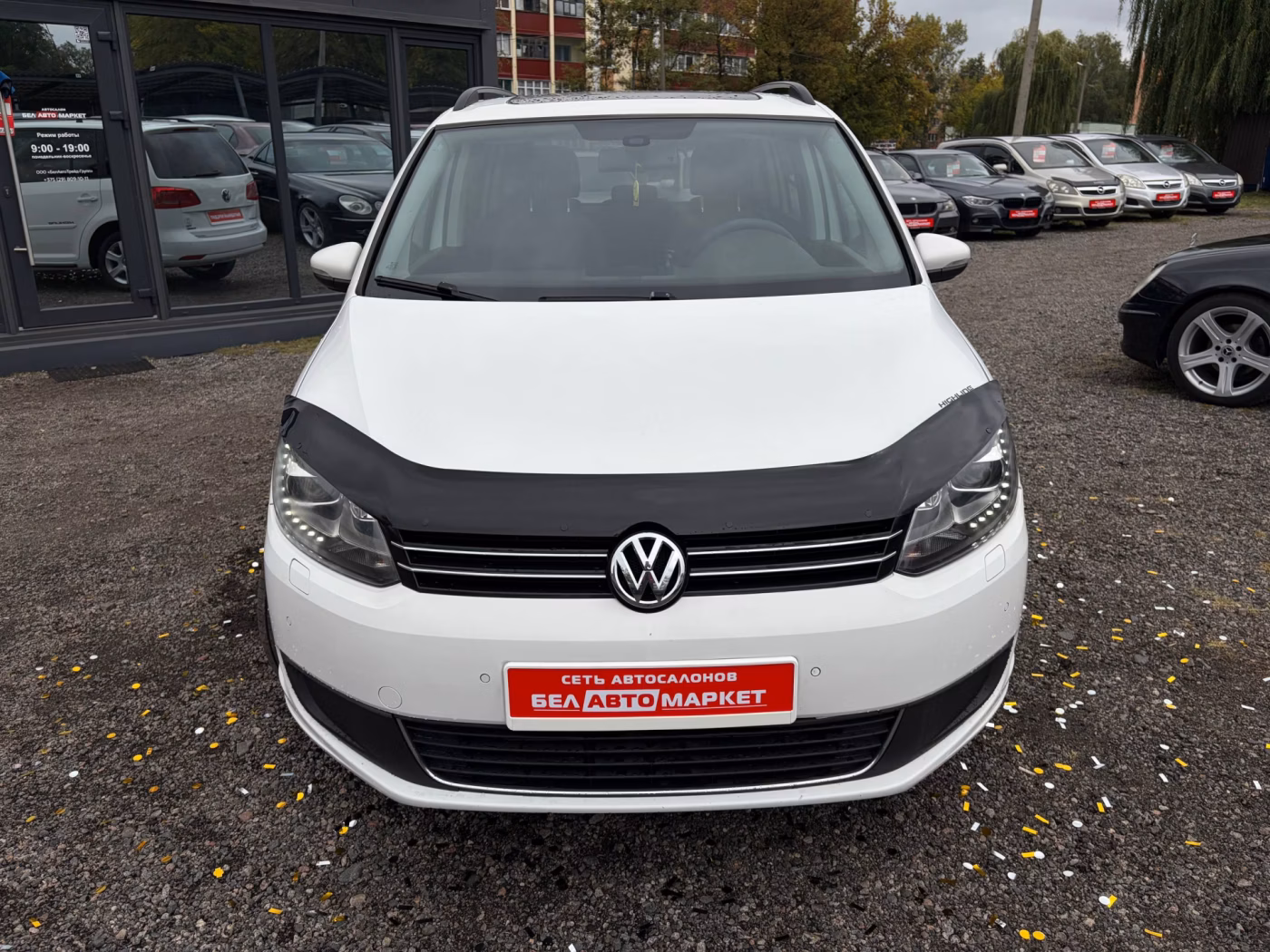 Volkswagen Touran фото 2