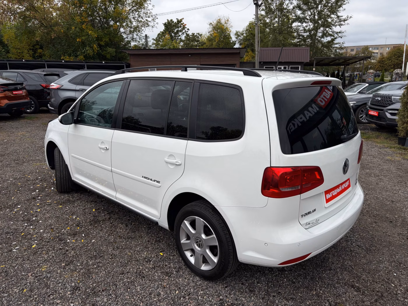 Volkswagen Touran фото 7