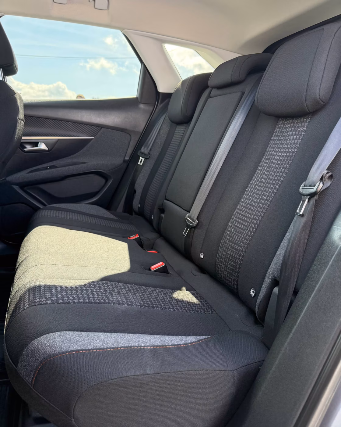 Peugeot 3008 фото 12