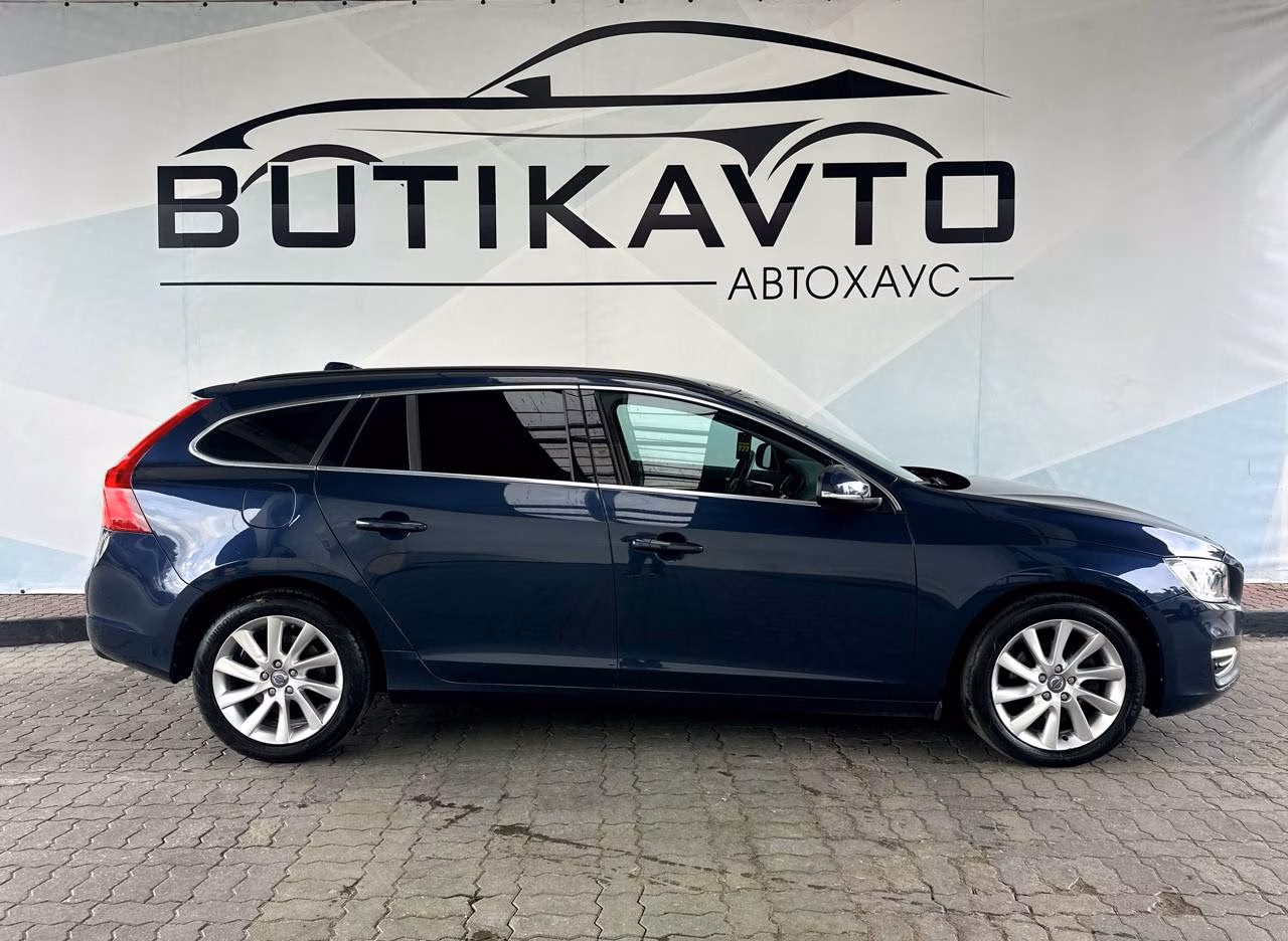 Volvo V60 фото 8