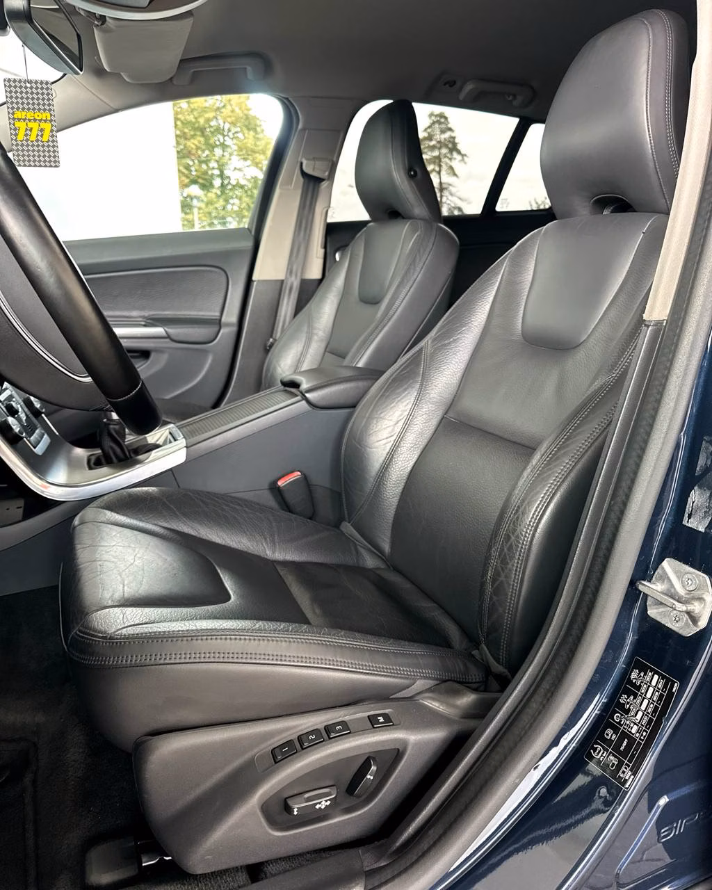 Volvo V60 фото 11