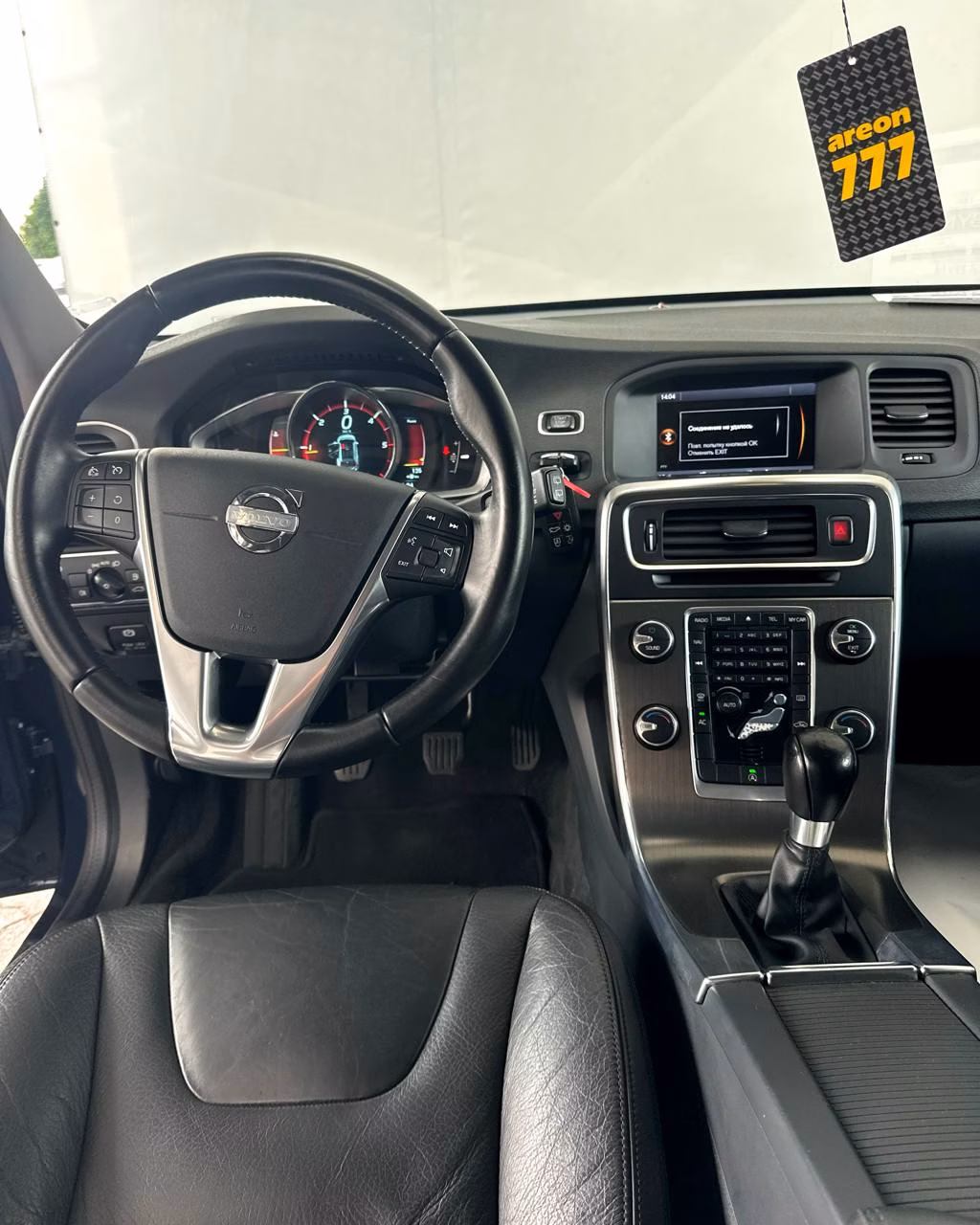 Volvo V60 фото 13