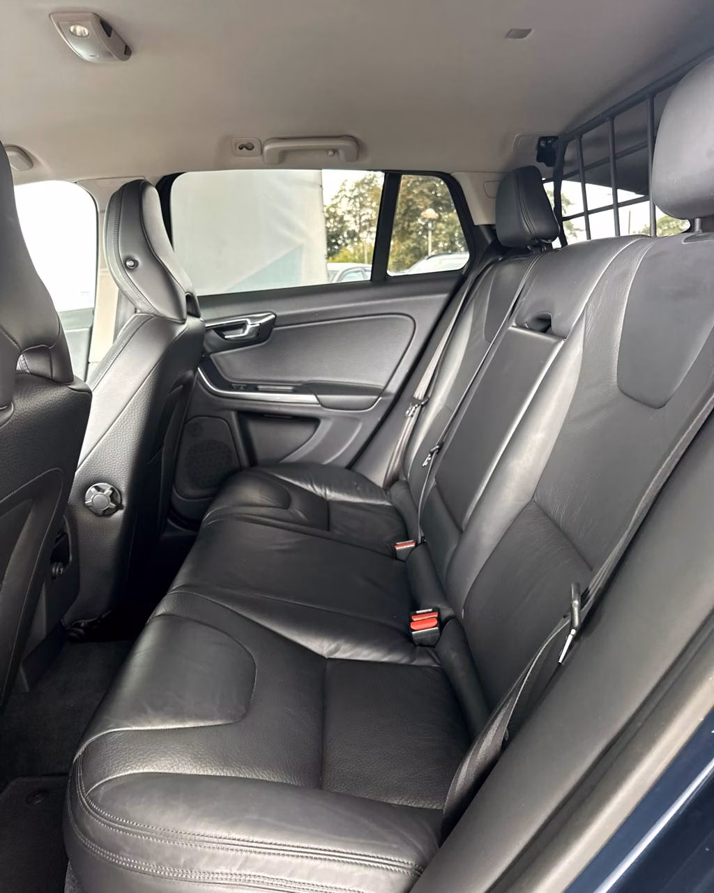 Volvo V60 фото 15