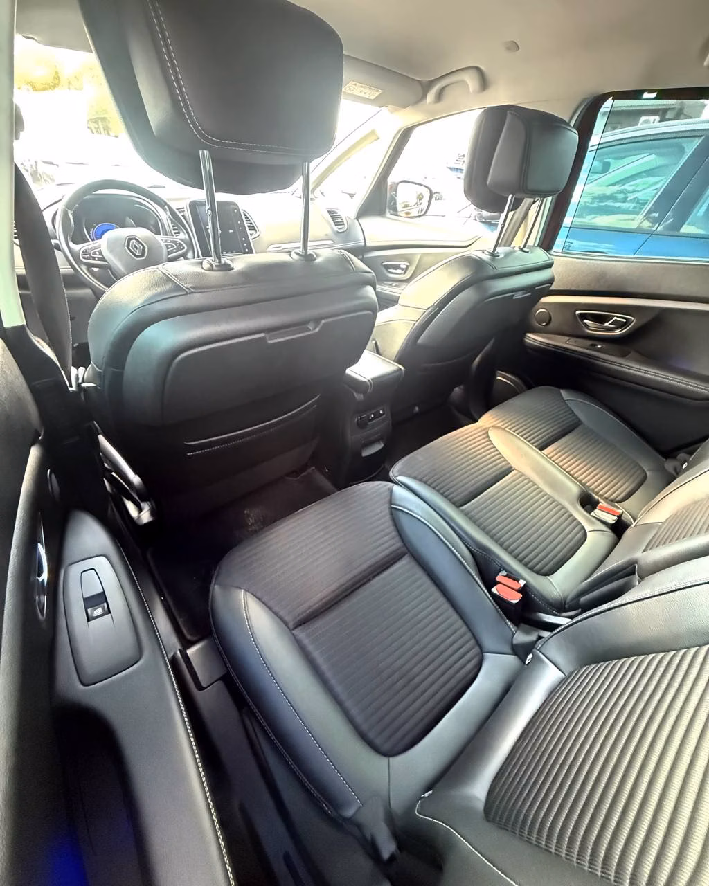 Renault Scenic фото 10