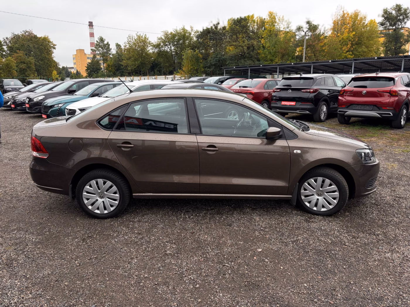 Volkswagen Polo Sedan фото 4