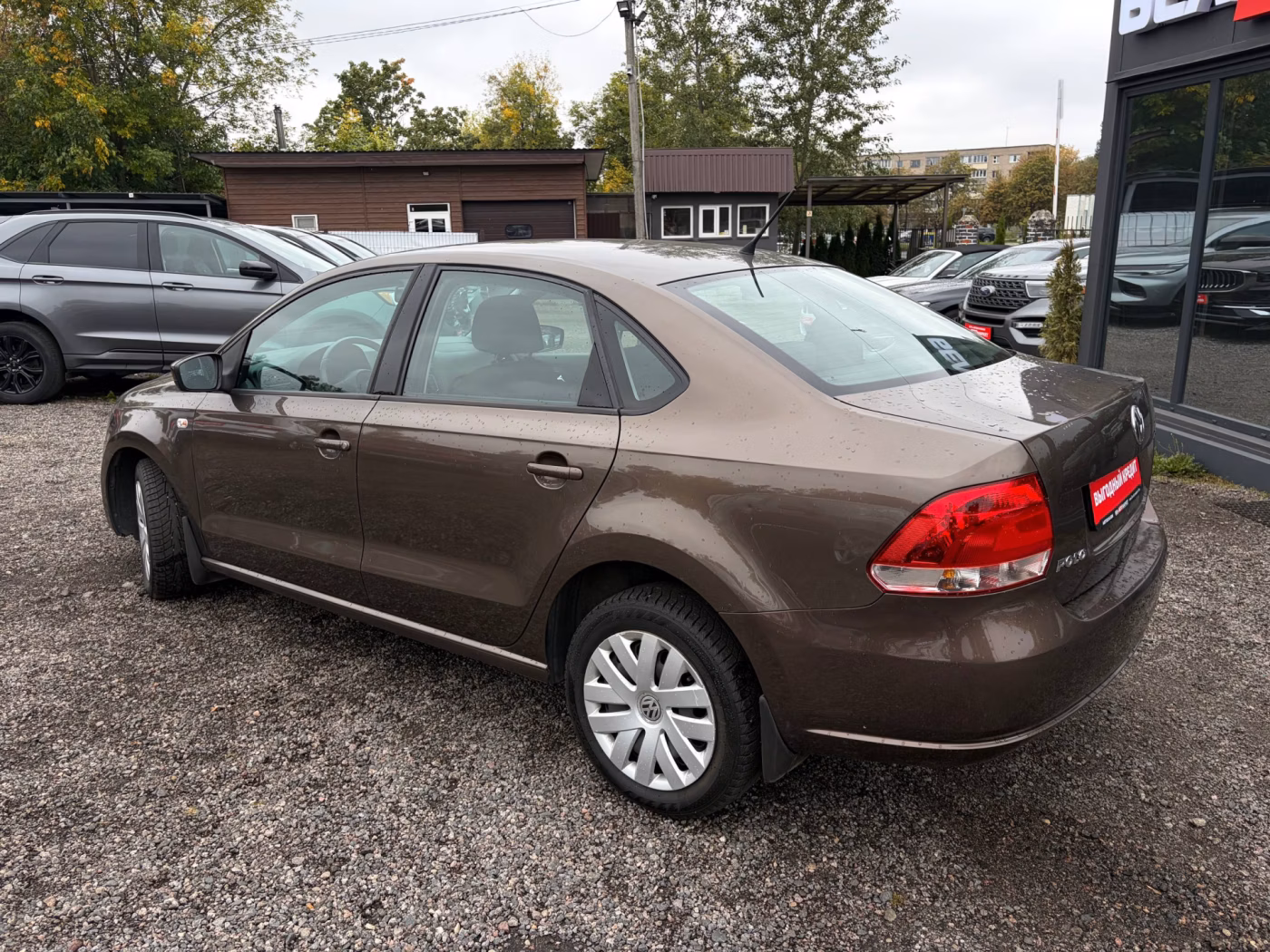 Volkswagen Polo Sedan фото 7