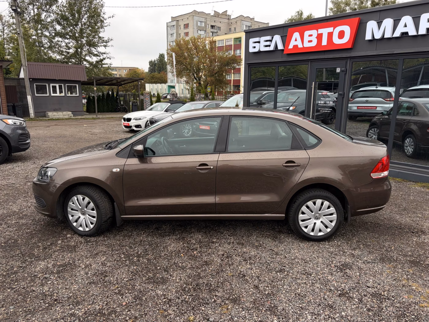 Volkswagen Polo Sedan фото 8