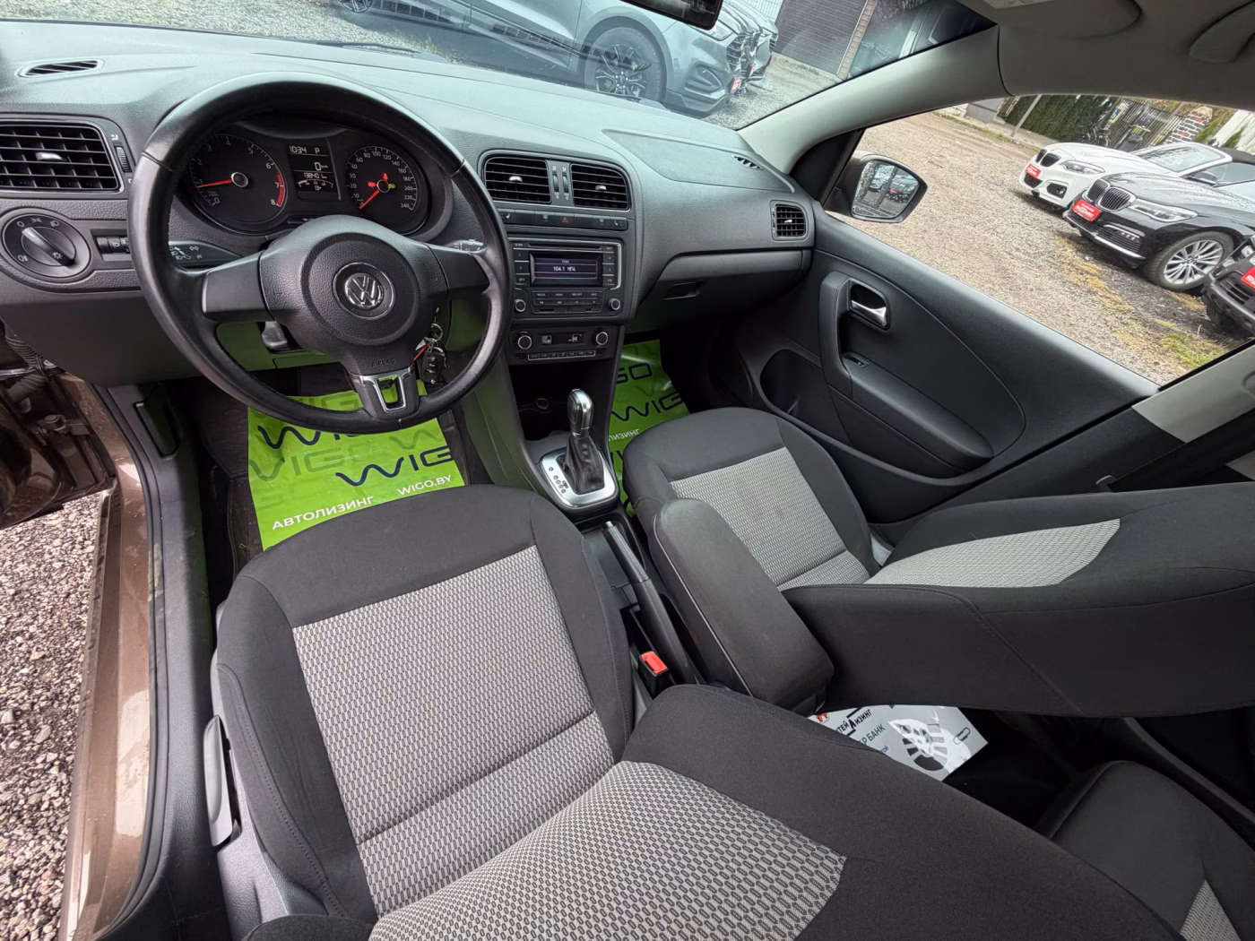 Volkswagen Polo Sedan фото 16