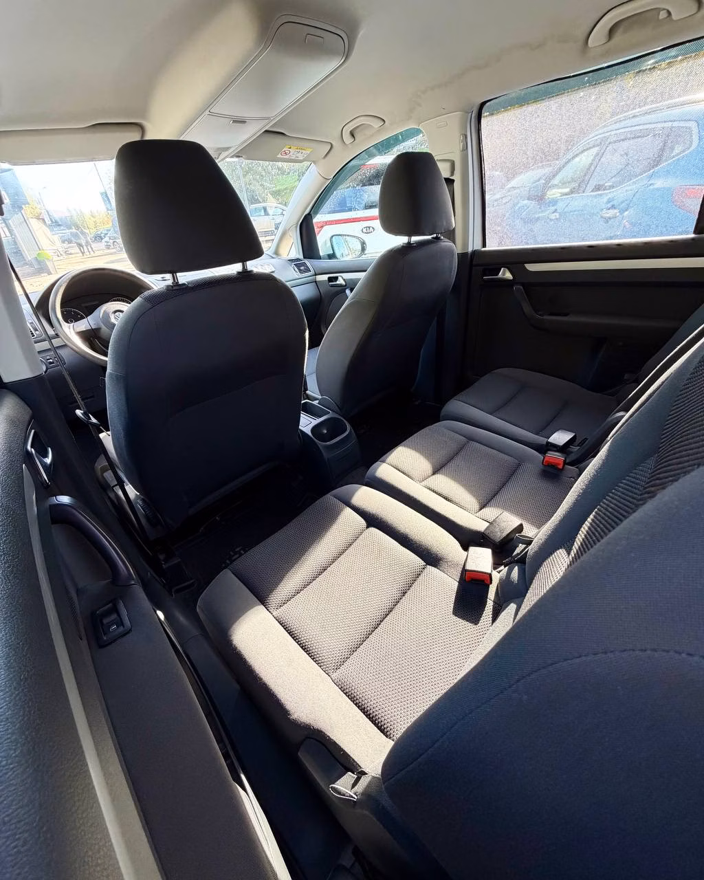 Volkswagen Touran фото 16