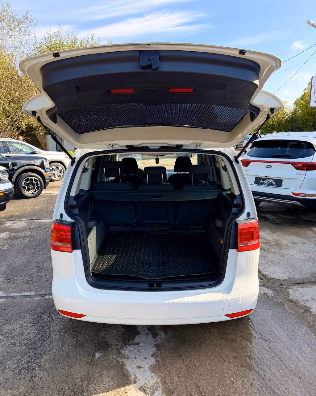 Volkswagen Touran фото 18