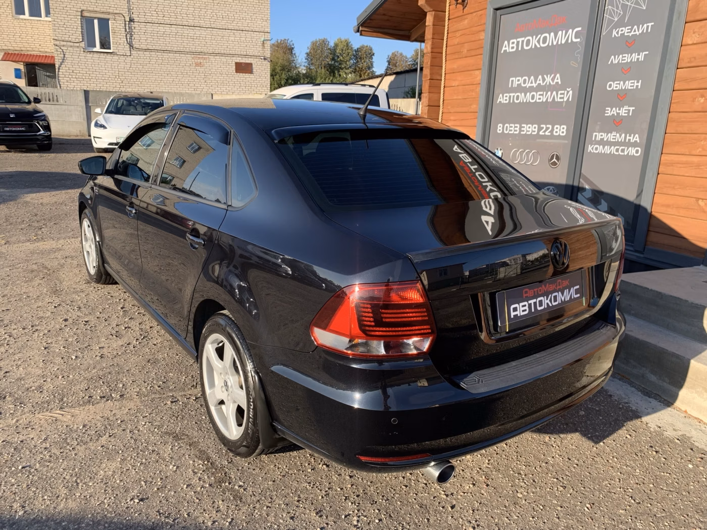 Volkswagen Polo Sedan фото 3