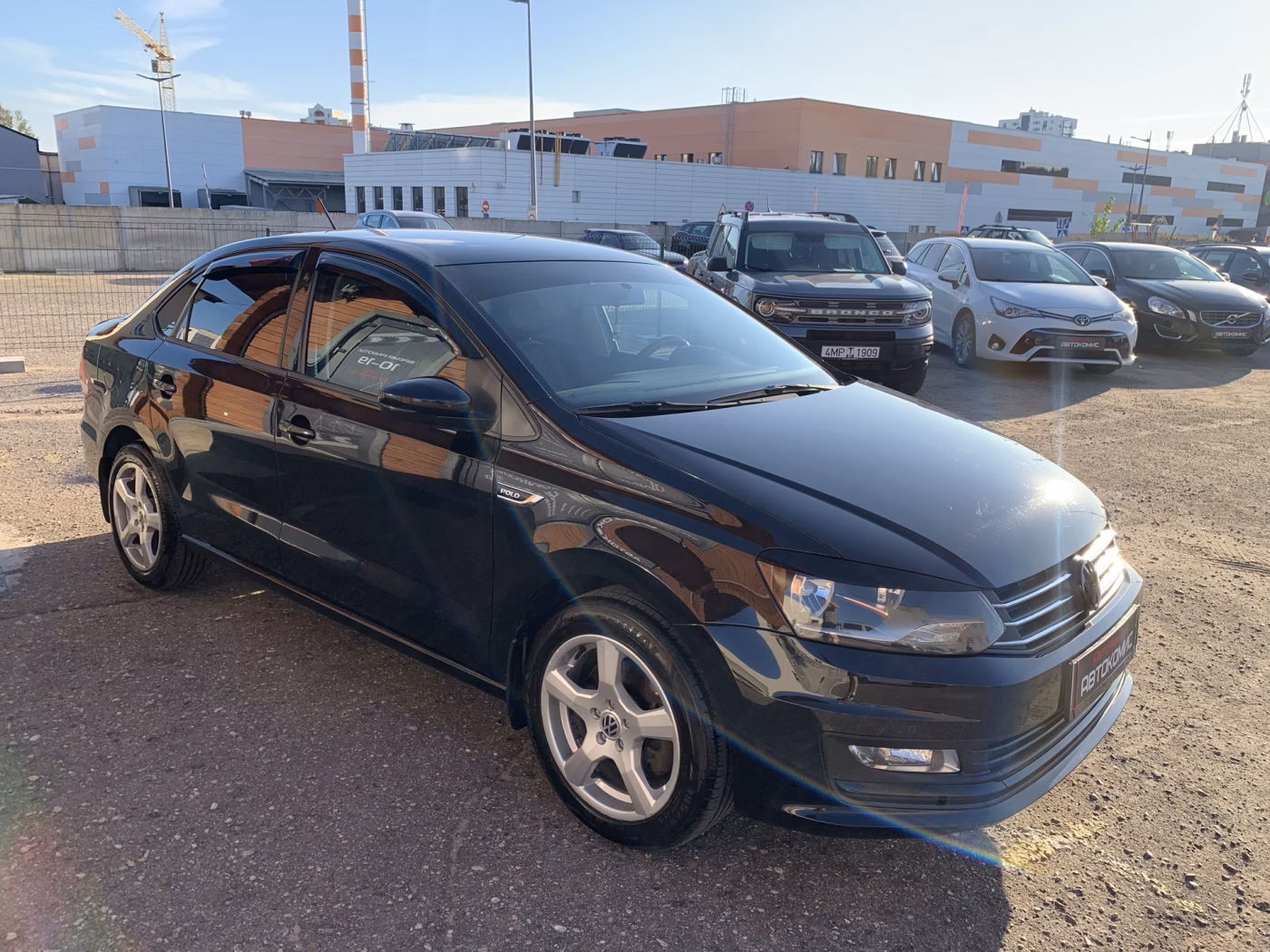 Volkswagen Polo Sedan фото 6