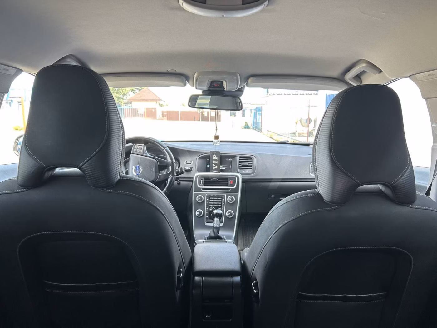Volvo V60 фото 7