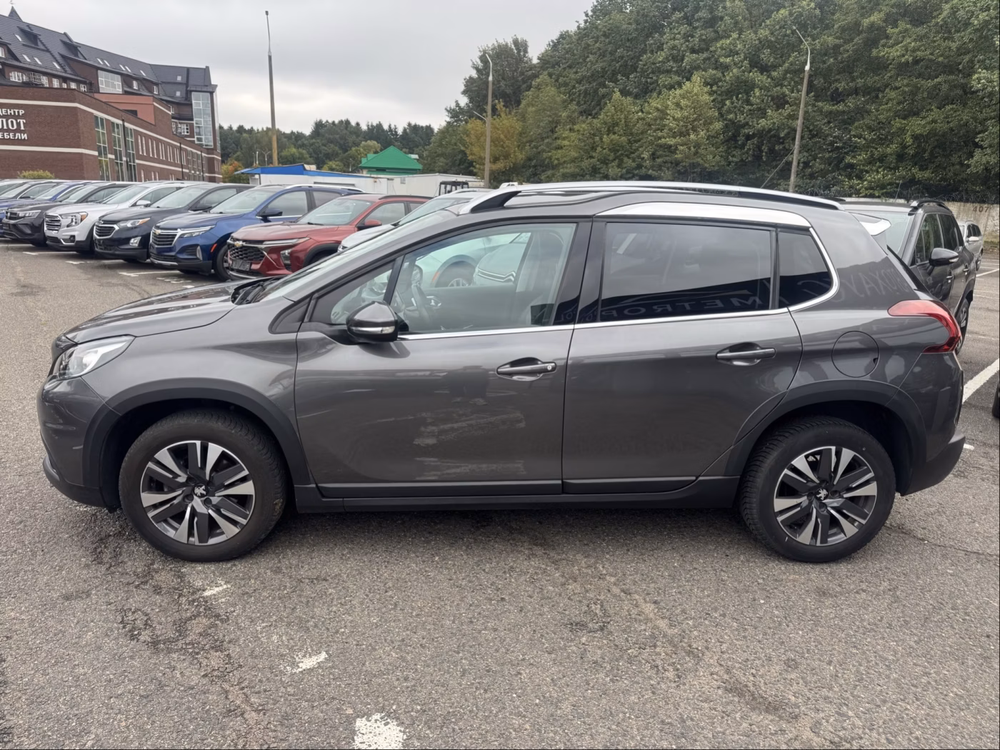 Peugeot 2008 фото 5