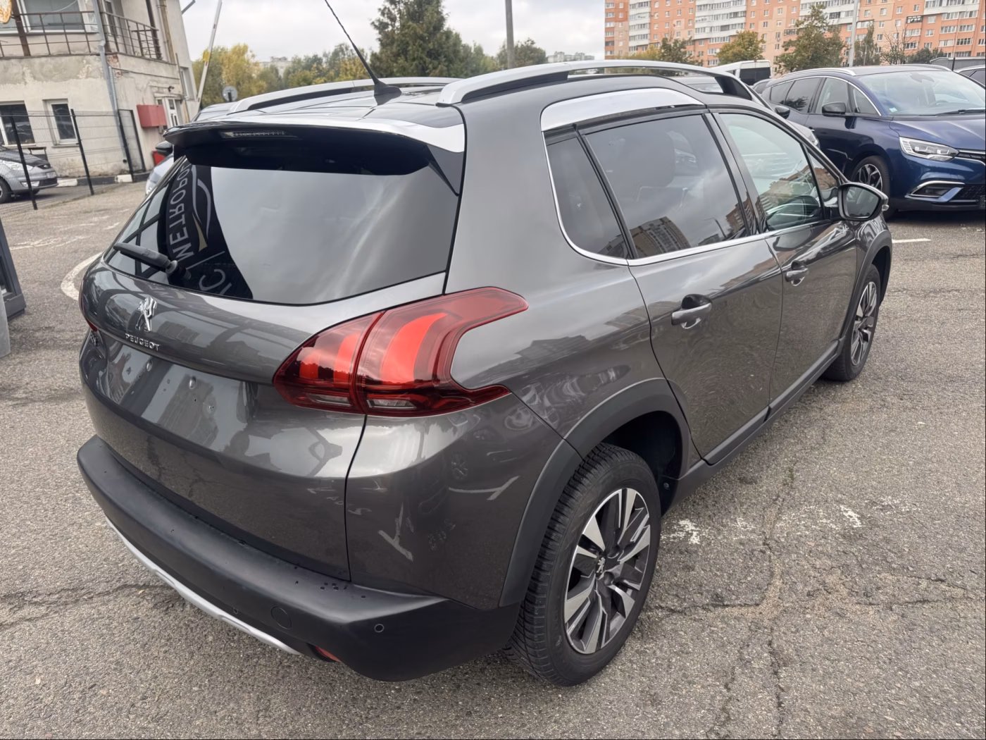 Peugeot 2008 фото 8