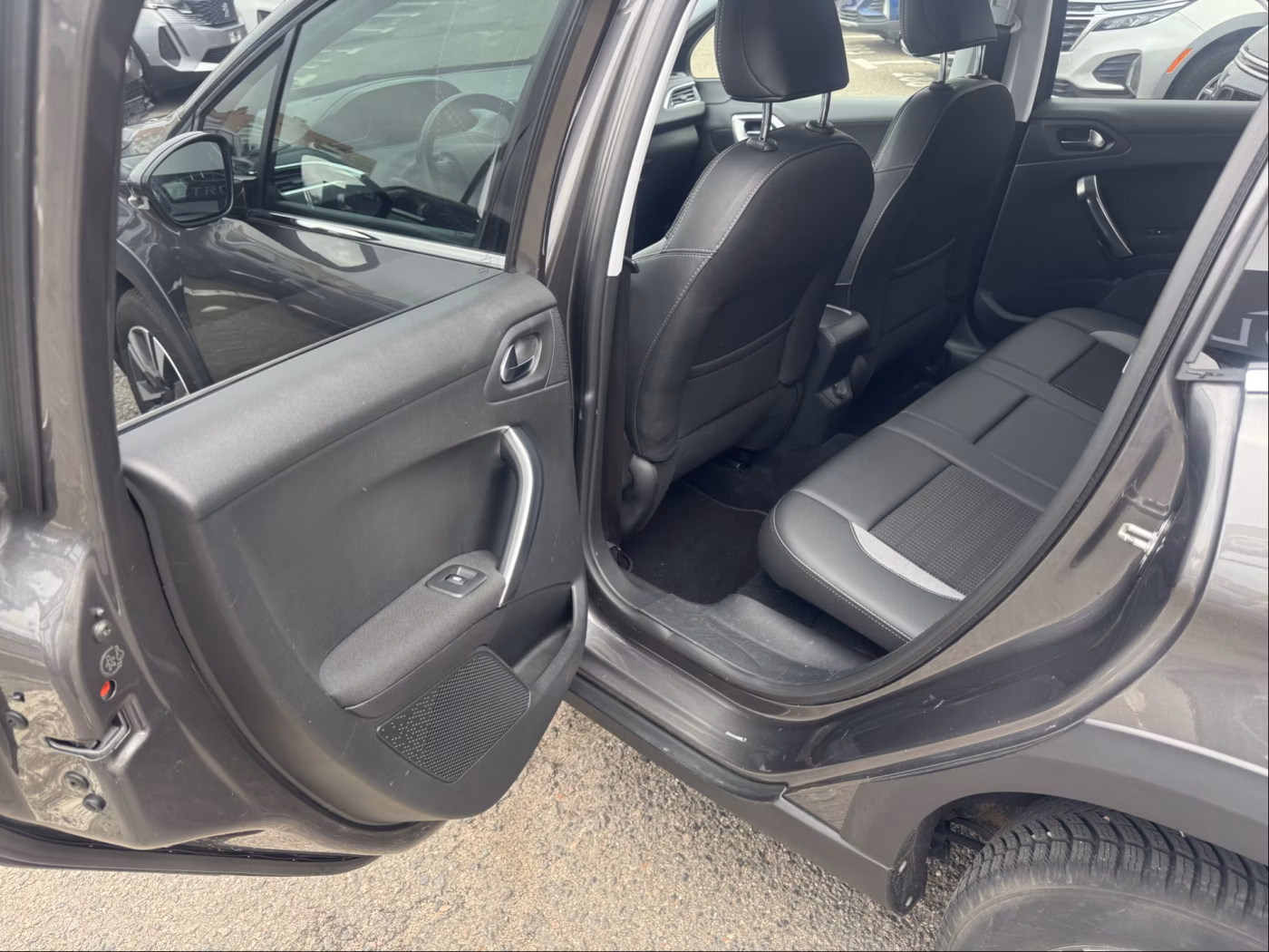 Peugeot 2008 фото 18