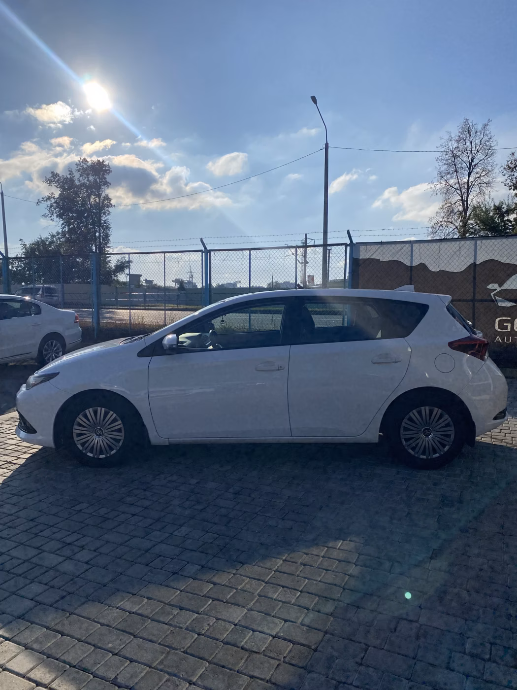 Toyota Auris фото 4