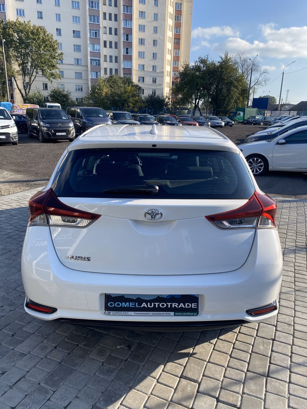 Toyota Auris фото 6