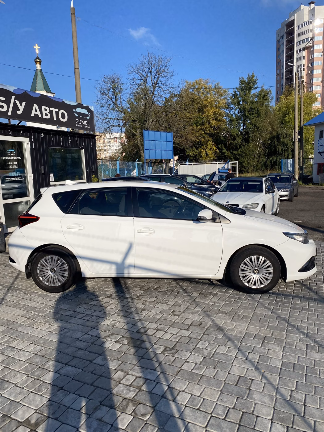 Toyota Auris фото 8