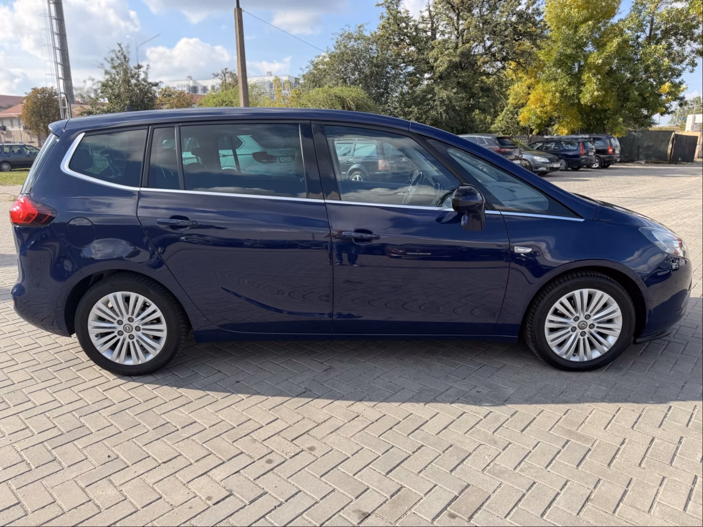 Opel Zafira фото 5