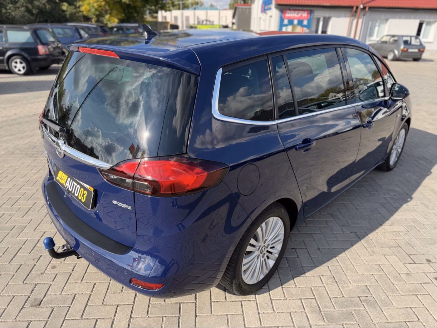 Opel Zafira фото 8