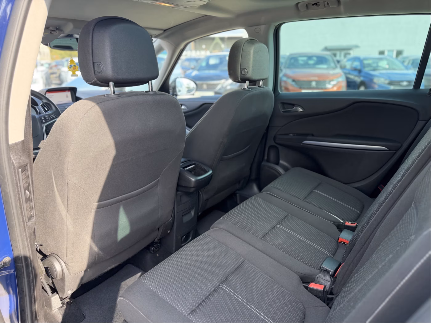 Opel Zafira фото 14