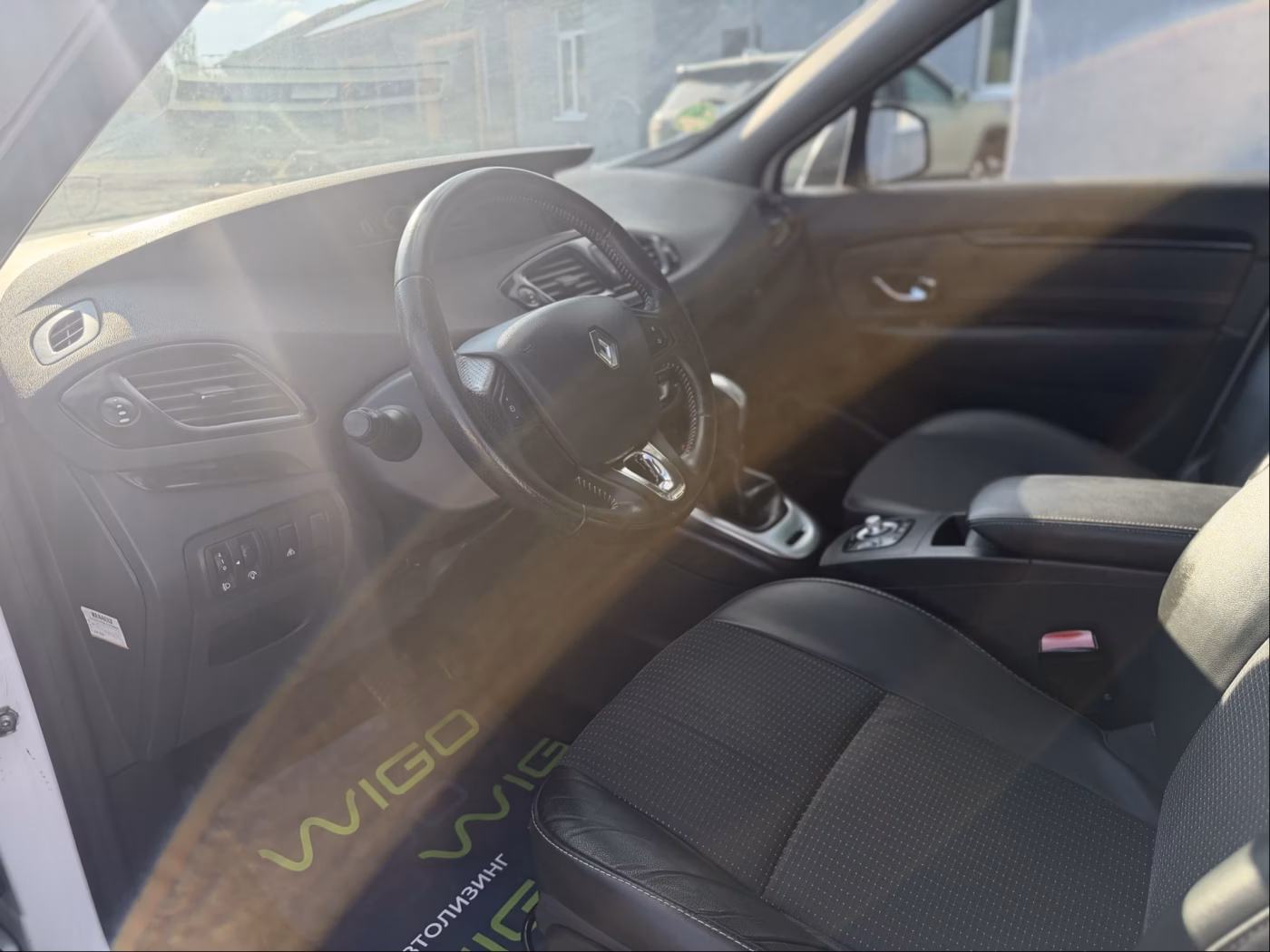Renault Scenic фото 11