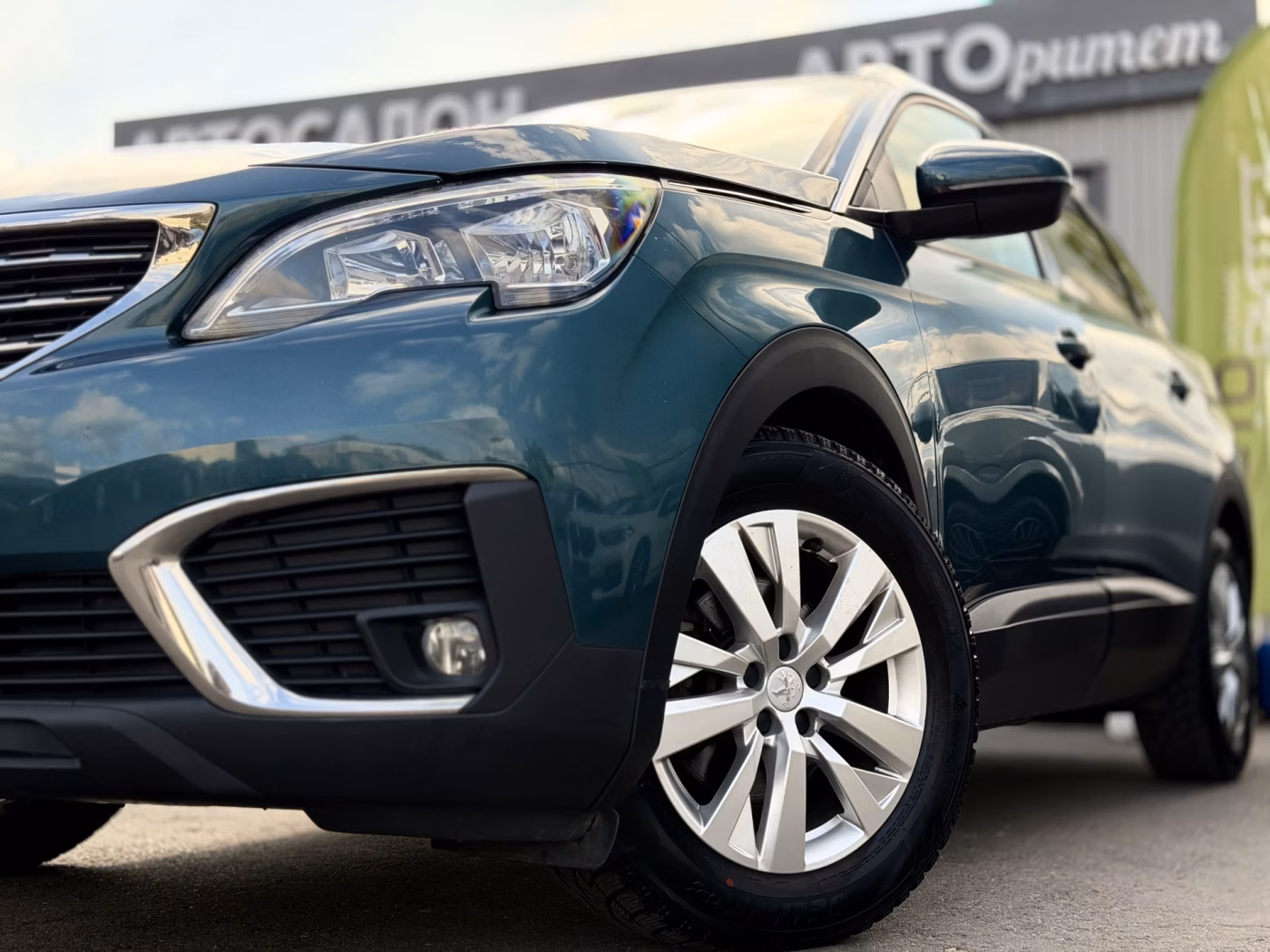 Peugeot 5008 фото 2