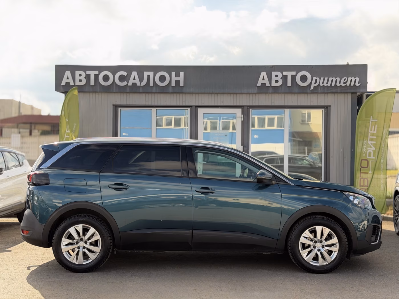 Peugeot 5008 фото 6